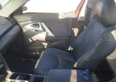 2011 Toyota Camry Se z USA, uszkodzony, nr VIN 4T1BF3EK7BU714010